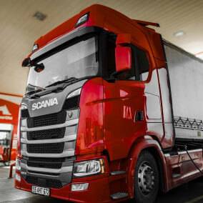 HEAVY DUTY TRUCKS / BUSES
